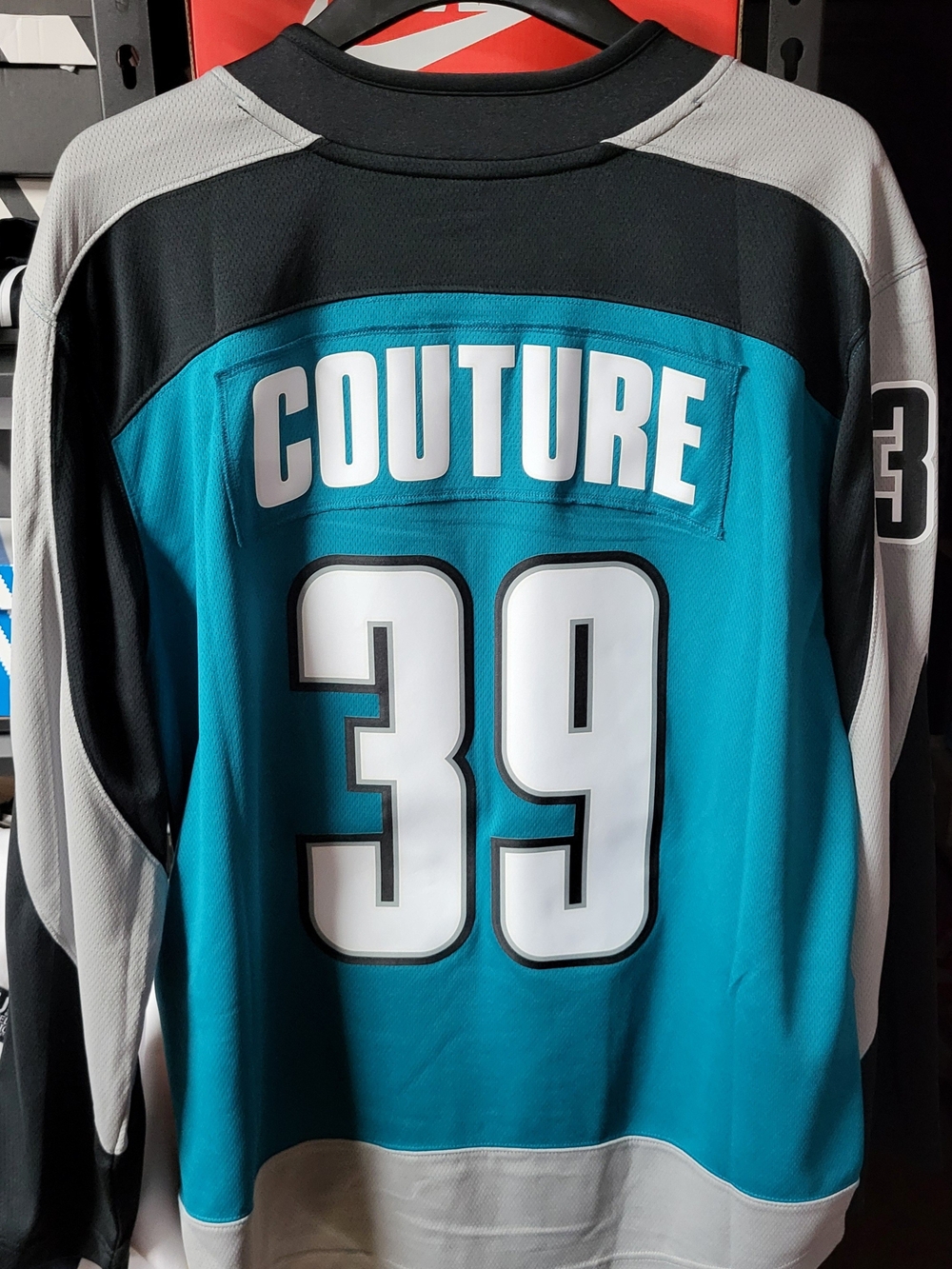 *NEW* Logan Couture #39 NHL Sharks Fanatics Breakway Home Jersey Size Medium